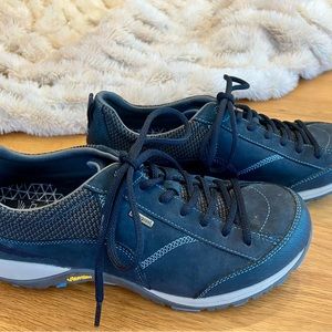 Dansko Paisley waterproof outdoor sneaker